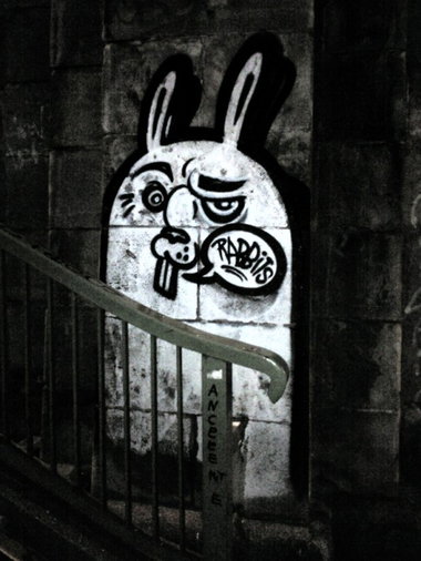 Graffiti Bombing in VIenna - Photo by Wolfneck - austria, nychos, danube