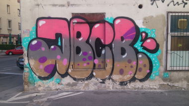 Graffiti Bombing in Vienna - Photo by Wolfneck - jukebox, cowboys, nychos