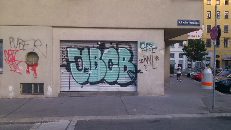 Graffiti Bombing in Vienna - Photo by Wolfneck - jukebox, cowboys, nychos