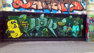 Graffiti Wall in Vienna - Photo by Wolfneck - skirl, wall, vienna