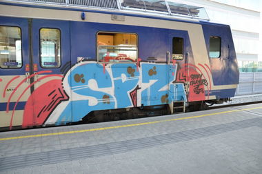Graffiti Train in Vienna - Photo by Wolfneck - sbahn, wien, vienna
