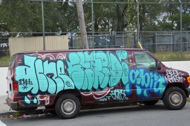 Graffiti Bombing in New York - Photo by Wolfneck - car, truck, bombing
