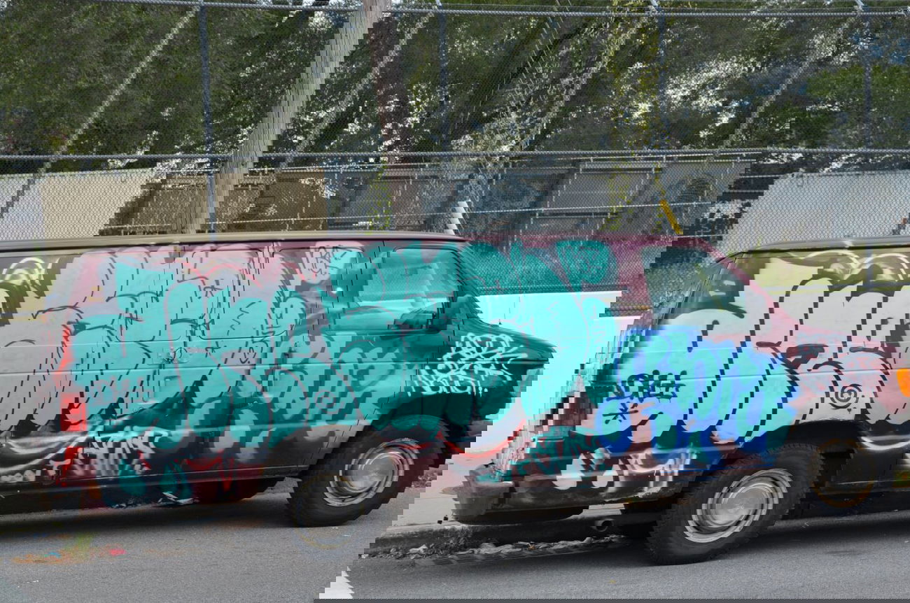 Graffiti Bombing in New York - Photo by Wolfneck - car, truck, bombing