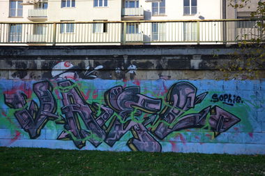 Graffiti Wall in Vienna - Photo by Wolfneck - vael, graffiti, piece