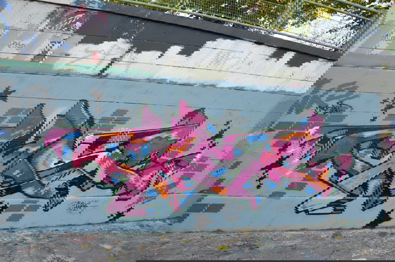 Graffiti Wall in Vienna - Photo by Wolfneck - case, graffiti, wien