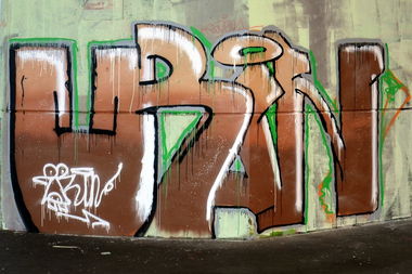 Graffiti Wall in Vienna - Photo by Wolfneck - urin, graffiti, dirty