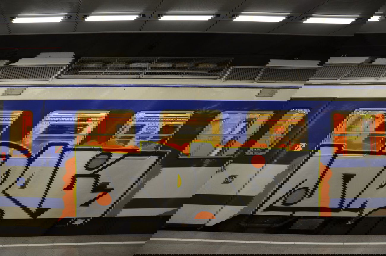 Graffiti Train in Vienna - Photo by Wolfneck - graffiti, wien, österreich