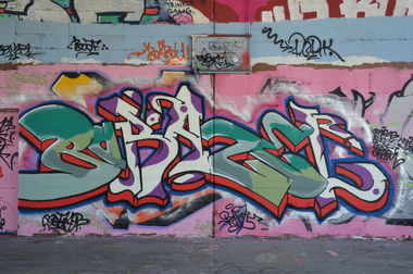 Graffiti Wall in Vienna - Photo by Wolfneck - boras, razel, graffiti