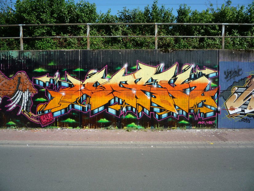 Graffiti Wall in Ahlen - Photo by Worker - Work, Athok, Vins75 (2013)