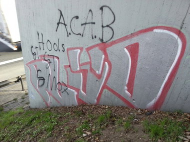 Graffiti Bombing - Photo by WurstUndKaese - Blöd, Blöt, Dbk