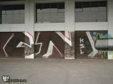 Graffiti Bombing - Photo by WurstUndKaese - Cn, Ak, AHS (2002)