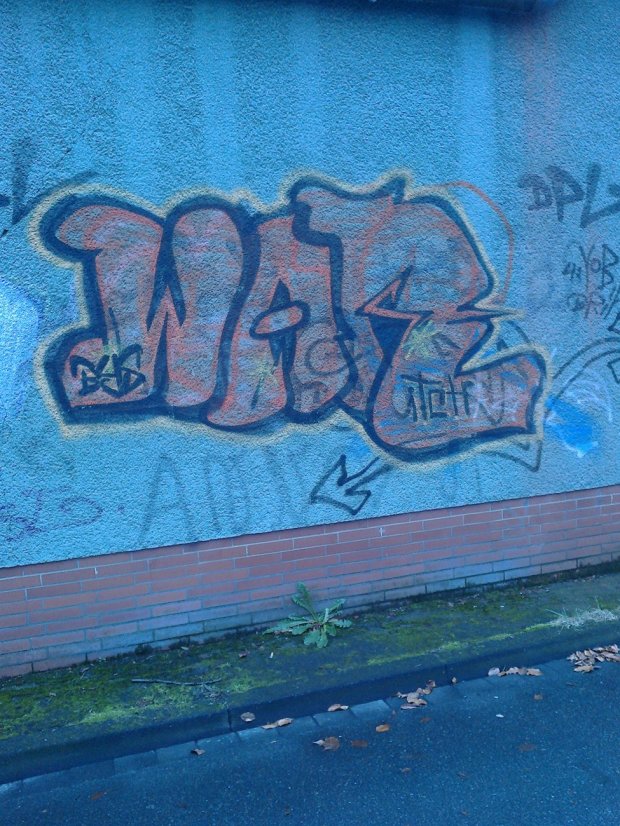 Graffiti Bombing - Photo by WurstUndKaese - War, Cn, Dpl