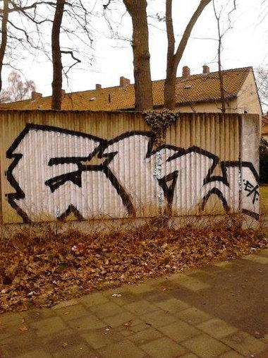 Graffiti Bombing - Photo by WurstUndKaese - eker, rts, gütersloh (2013)