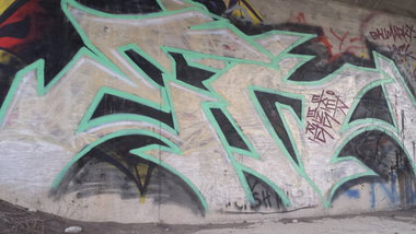 Graffiti Bombing - Photo by WurstUndKaese - Eker, Rts, A33 (2014)