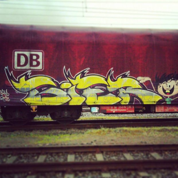 Graffiti Train - Photo by WurstUndKaese - Gier (2013)