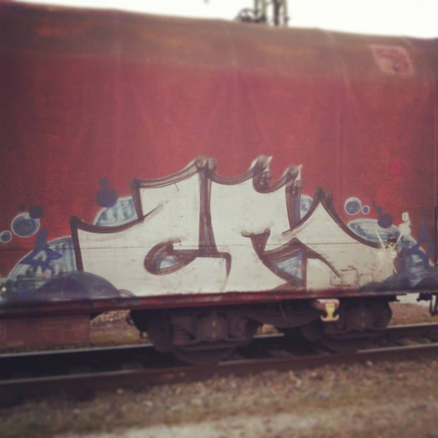 Graffiti Bombing - Photo by WurstUndKaese - cr