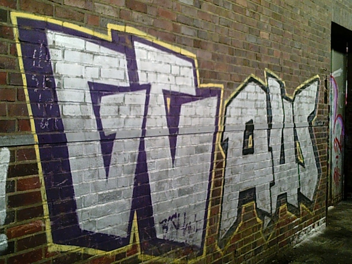 Graffiti Bombing - Photo by WurstUndKaese - GC, AHS, Arthools
