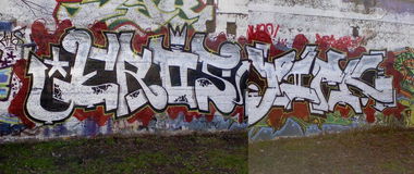 Graffiti Wall - Photo by WurstUndKaese - Eros, Ahs, Arthools