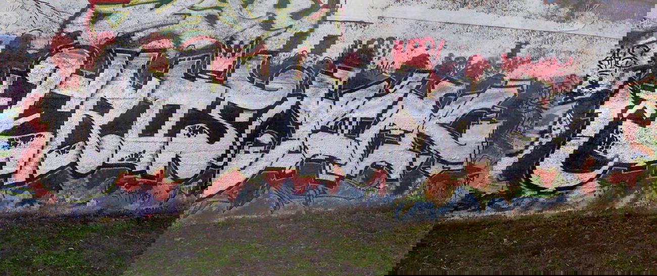 Graffiti Wall - Photo by WurstUndKaese - Eros, Ahs, Arthools