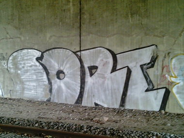 Graffiti Bombing - Photo by WurstUndKaese - Sore, Ahs, Sor