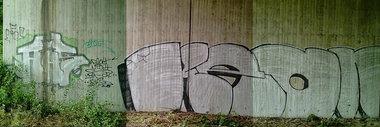 Graffiti Bombing - Photo by WurstUndKaese - Kean, Ufe, Eros