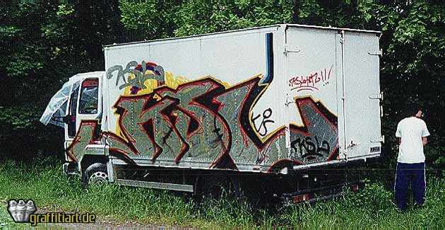 Graffiti Bombing - Photo by WurstUndKaese - Ksl, Truck, Kingsizeletters (2002)
