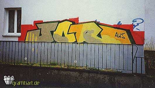 Graffiti Bombing - Photo by WurstUndKaese - Sore, Sor, Ahs (2001)