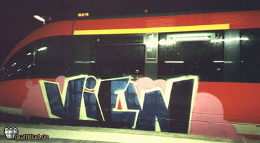 Graffiti Train - Photo by WurstUndKaese - Kassel, View, Gc (2001)