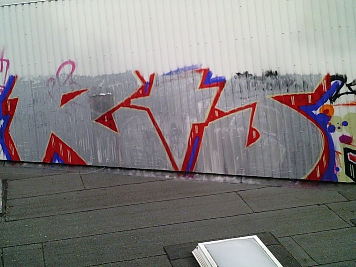 Graffiti Wall - Photo by WurstUndKaese - rts