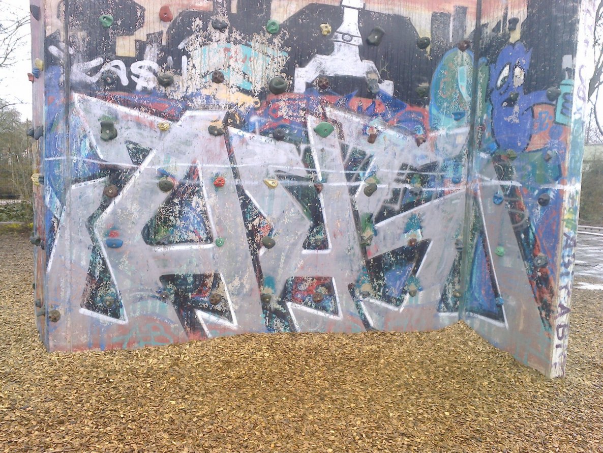 Graffiti Bombing - Photo by WurstUndKaese - AHS, Arthools, Gütersloh