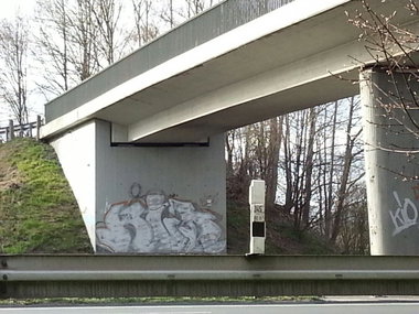 Graffiti Bombing - Photo by WurstUndKaese - KIO, dmf, A2