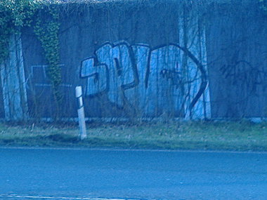 Graffiti Bombing - Photo by WurstUndKaese - SPU, matix, Gütersloh