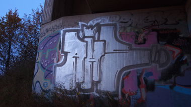 Graffiti Bombing - Photo by WurstUndKaese - AHS, Arthools, Eros