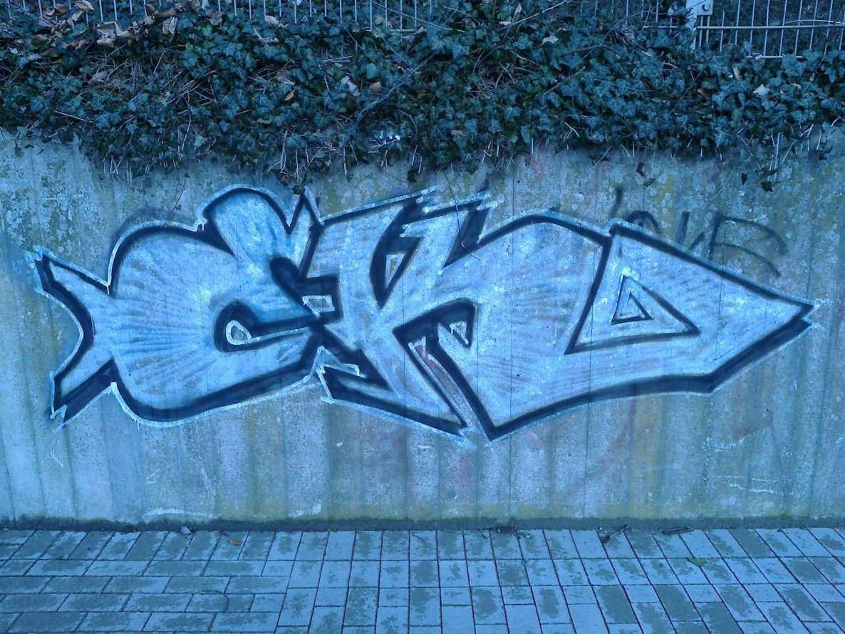 Graffiti Bombing - Photo by WurstUndKaese - ek, eker, rts (2015)