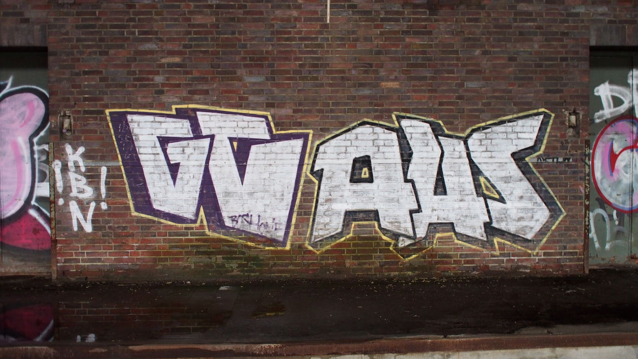Graffiti Bombing - Photo by WurstUndKaese - GC, AHS, bosh