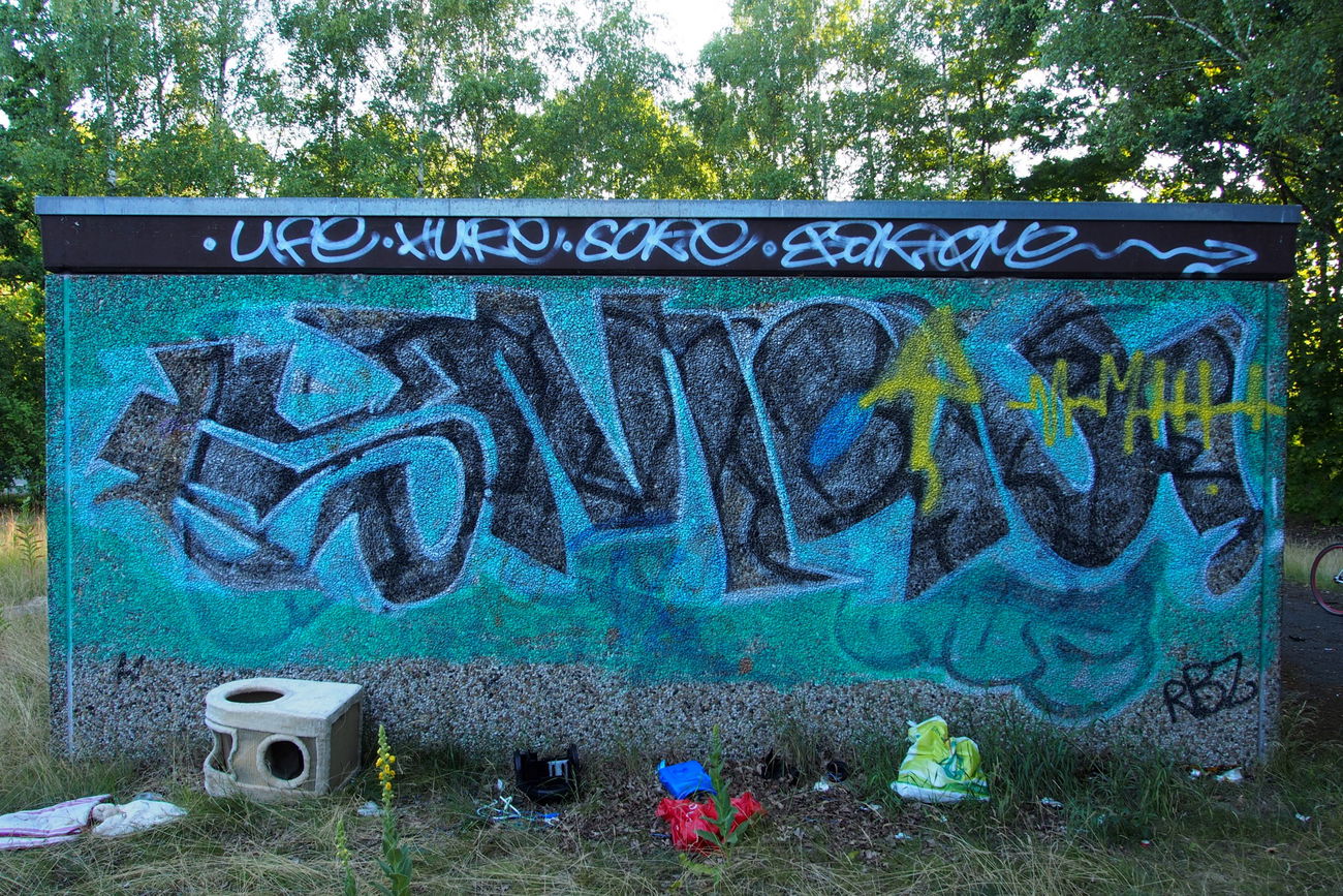 Graffiti Bombing - Photo by WurstUndKaese - sm, one (1997)