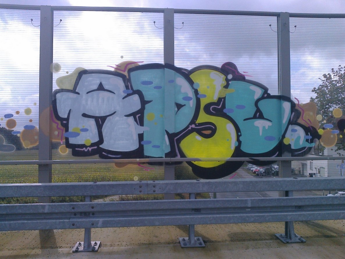 Graffiti Bombing - Photo by WurstUndKaese - Apsu, Bielefeld, Brackwede (2014)