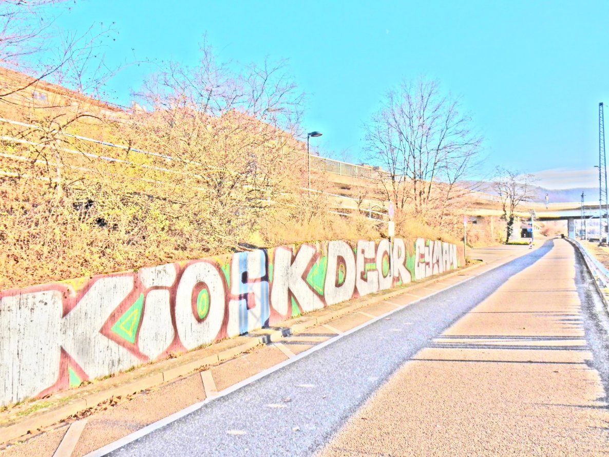 Graffiti Artwork - Photo by Wurstfinger