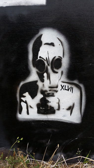 Graffiti Wall - Photo by XLVII - XLVII, gasmask, stencilart (2016)