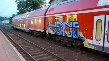 Graffiti Train - Photo by XYZ - heins (2014)