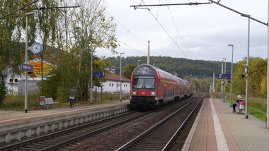 Graffiti Train - Photo by XYZ - VCR, MBH