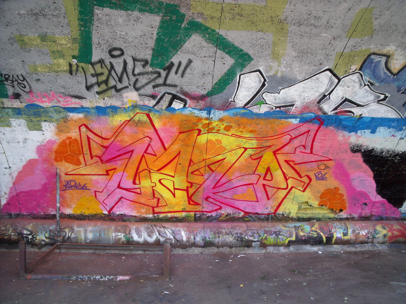 Graffiti Wall - Photo by YAKE96 - YAKE, 96, YAKE96 (2015)