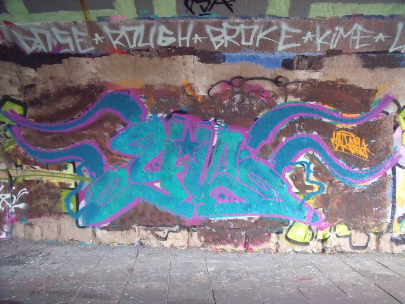 Graffiti Wall - Photo by YAKE96 - YAKE, 96, YAKE96 (2015)