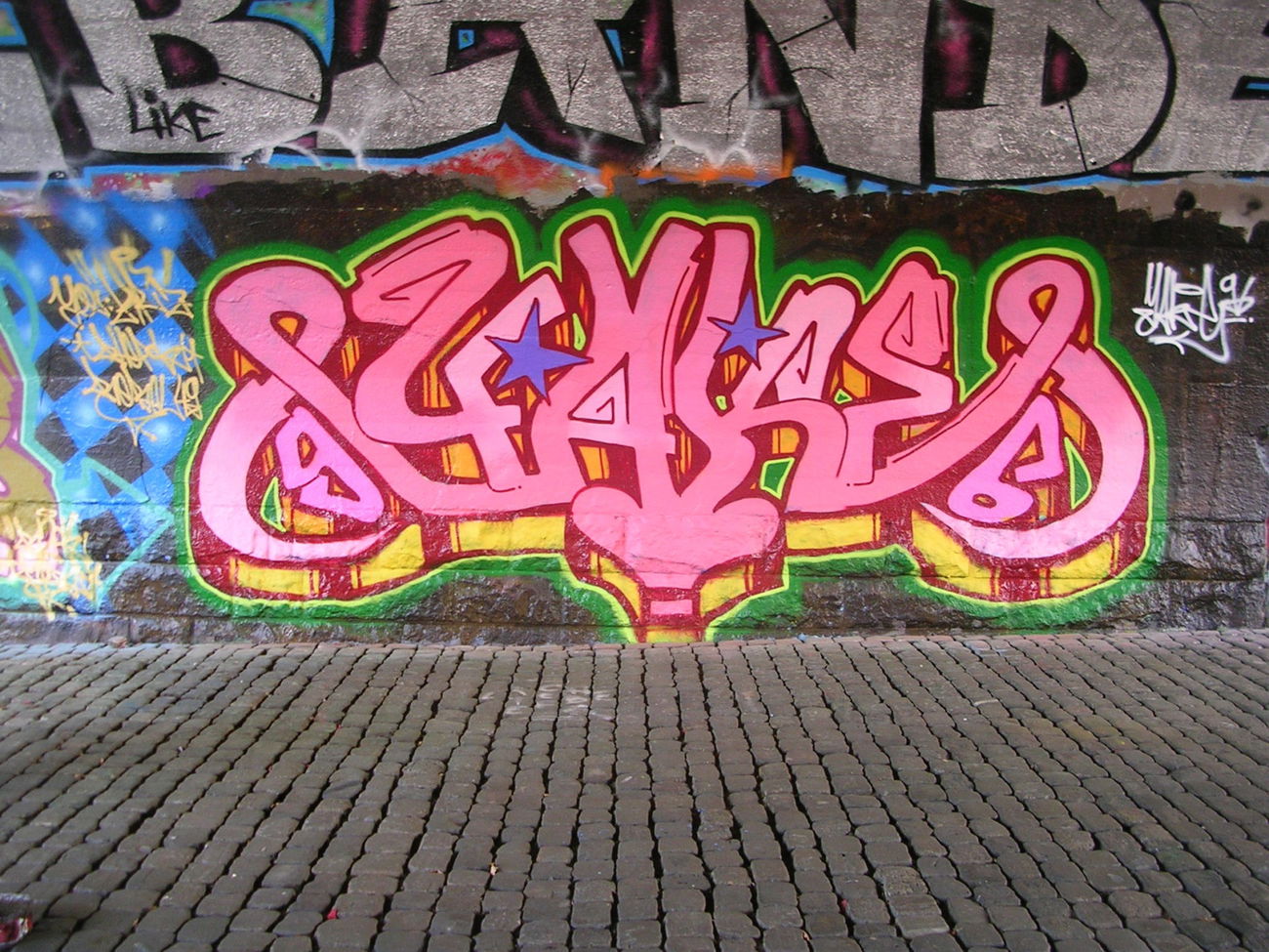 Graffiti Wall - Photo by YAKE96 - YAKE, 96, YAKE96 (2014)