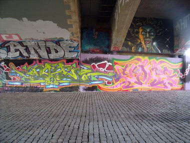Graffiti Wall - Photo by YAKE96 - DAZE95, YAKE96 (2015)