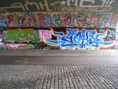 Graffiti Wall - Photo by YAKE96 - KRIZ1, KRIZ, YAKE (2015)