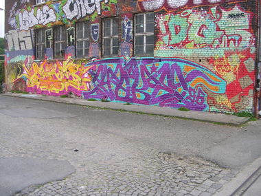 Graffiti Wall - Photo by YAKE96 - DAZE, 95, DAZE95 (2015)