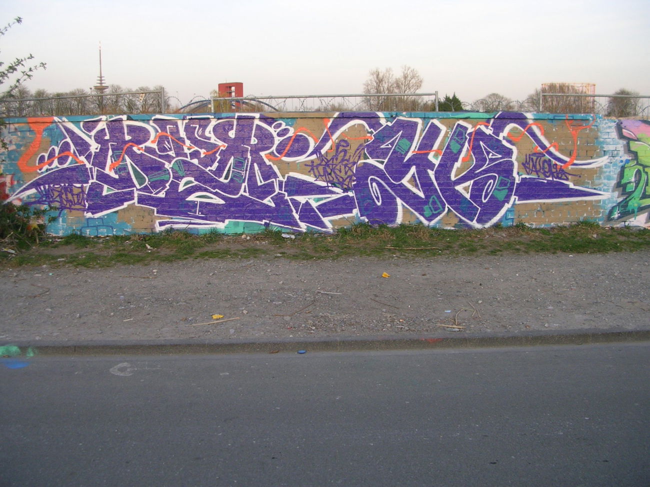 Graffiti Wall - Photo by YAKE96 - DAZE, 95, DAZE95 (2015)