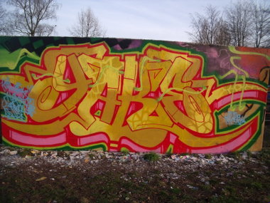 Graffiti Wall - Photo by YAKE96 - YAKE96 (2015)