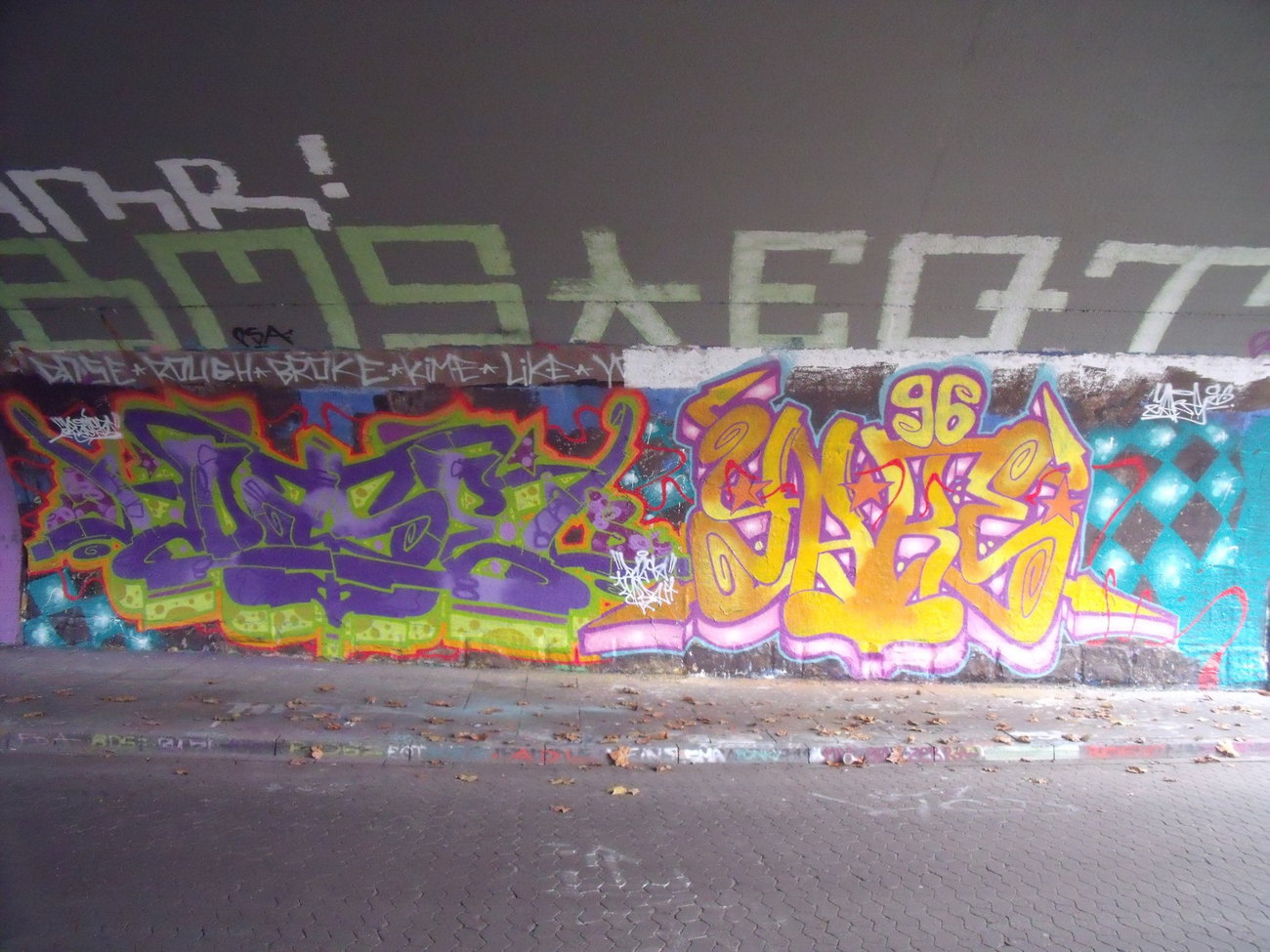 Graffiti Wall - Photo by YAKE96 - DAZE, 95, DAZE95 (2014)